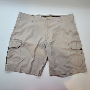 Lee Extreme Motion Cargo Shorts Men's Size 44 Tan Khaki Stretch New with Tag
